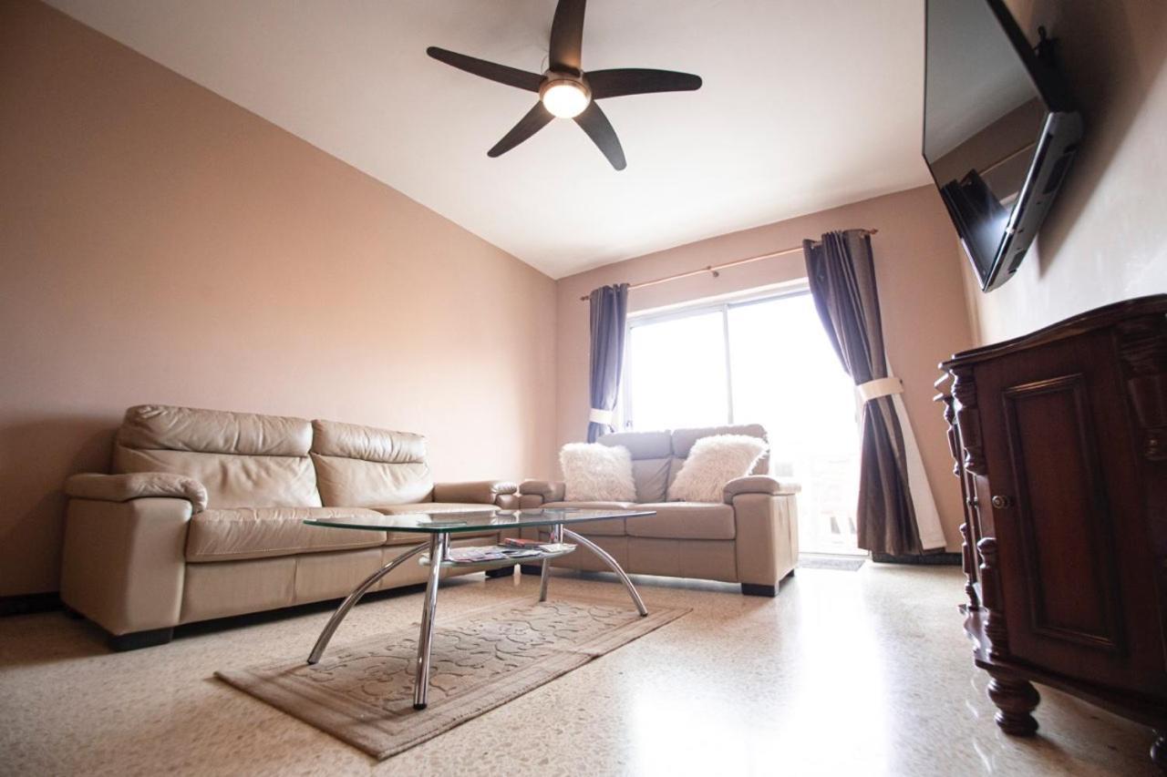 Apartment 5 Mins Away From The Beach. St. Paul's Bay Luaran gambar